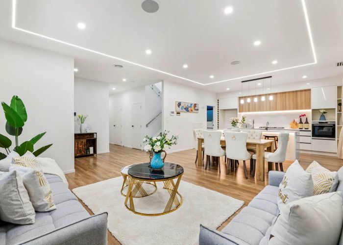  at 19 Southridge Road, Flat Bush, Manukau City, Auckland