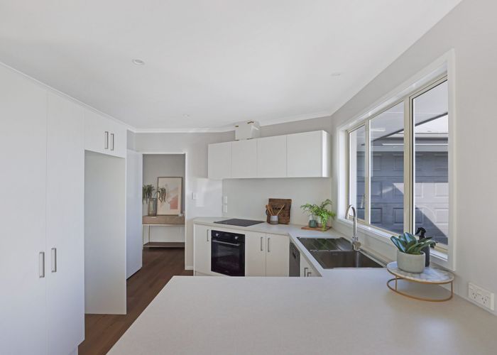  at 90A Chalmers Avenue, Hampstead, Ashburton