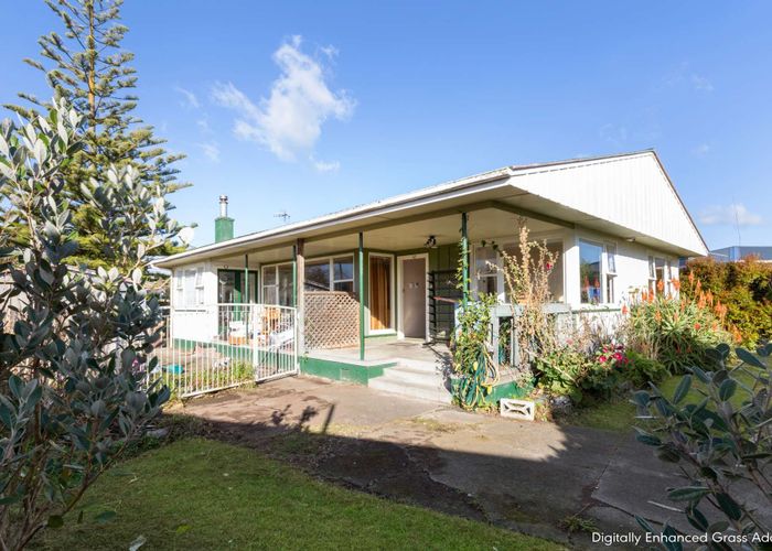  at 39 Gloucester Street, Takaro, Palmerston North