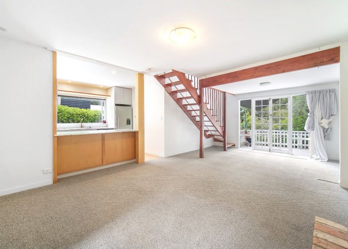  at 16 Mahoe Road, Titirangi, Waitakere City, Auckland