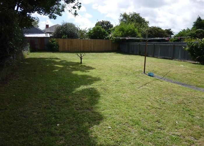  at 35 Ihle Street, Terrace End, Palmerston North