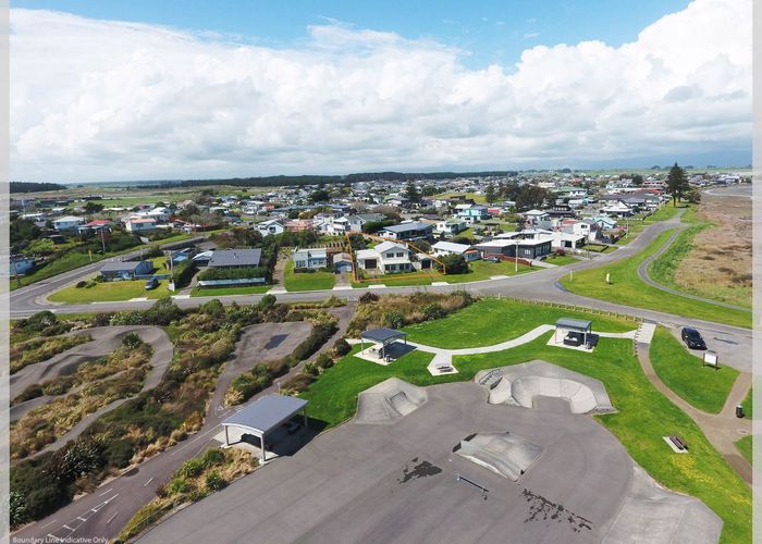  at 3 Nash Parade, Foxton Beach, Horowhenua, Manawatu / Whanganui