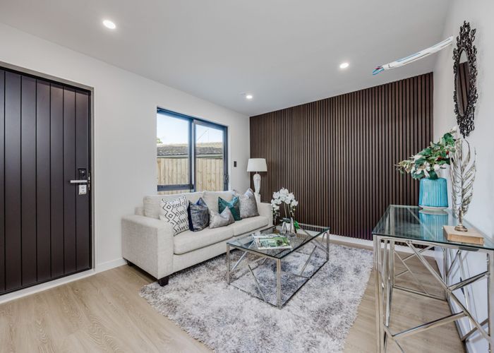  at 3/24 Tupaki Place, Pakuranga Heights, Manukau City, Auckland