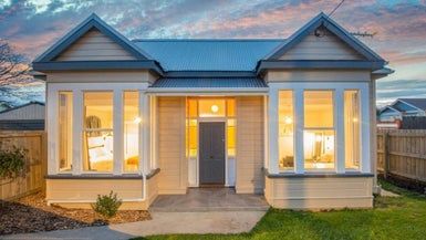  at 184 Kenmure Road, Kenmure, Dunedin