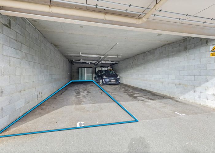  at C 11/28 The Avenue, Albany, North Shore City, Auckland