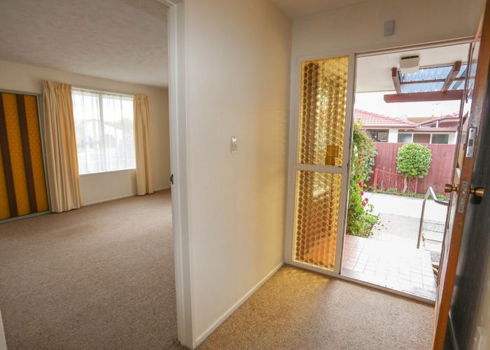  at 6 Karnak Crescent, Russley, Christchurch City, Canterbury