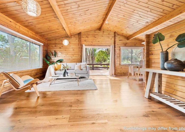  at 1062 Scenic Drive North, Swanson, Waitakere City, Auckland