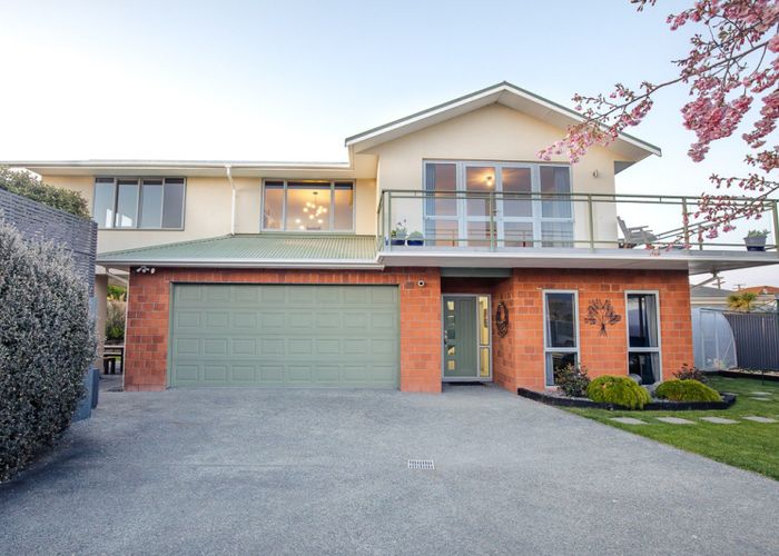  at 9 Hawthorne Road, Kaikoura