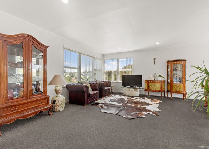  at 2/34B Sunnynook Road, Sunnynook, North Shore City, Auckland