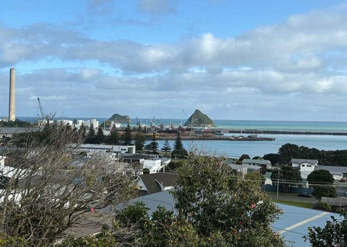  at 11 South Road, Moturoa, New Plymouth, Taranaki