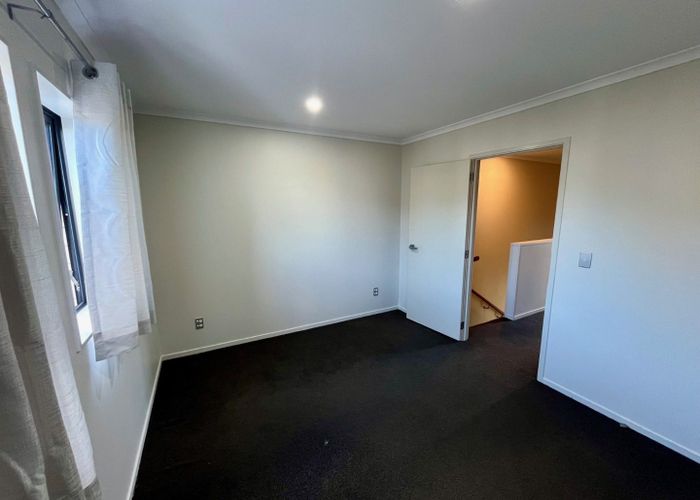  at 7/4 Wallson Crescent, Wiri, Manukau City, Auckland