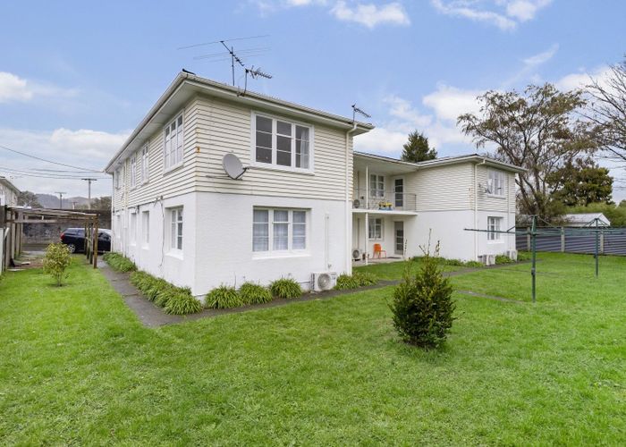  at 1-6/45 Pine Avenue, Ebdentown, Upper Hutt, Wellington