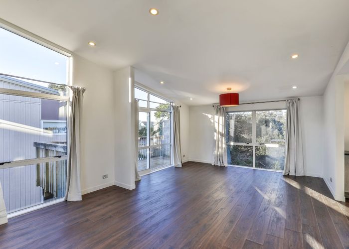  at 559F Glenfield Road, Glenfield, North Shore City, Auckland