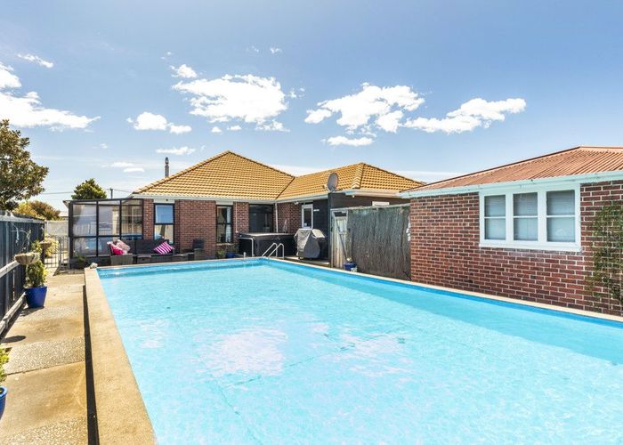  at 18 Voss Street, Shirley, Christchurch City, Canterbury