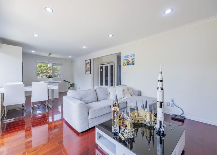  at 22 Merriefield Avenue, Forrest Hill, North Shore City, Auckland