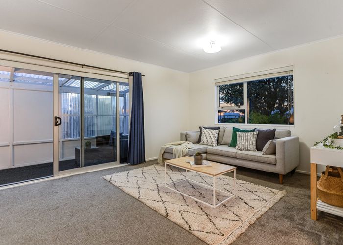  at 3 Toporoa View, Ascot Park, Porirua