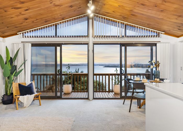  at 42 Brigantine Drive, Beach Haven, Auckland