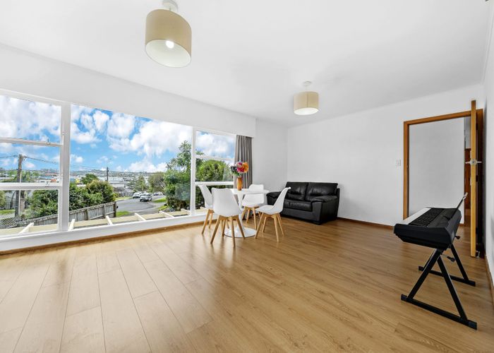  at 18 Raeben Avenue, Hillcrest, North Shore City, Auckland