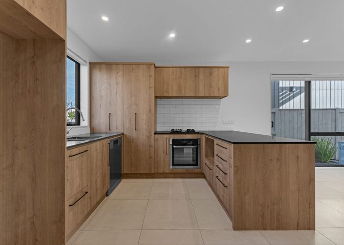  at 46 Whimbrel Road, Flat Bush, Manukau City, Auckland