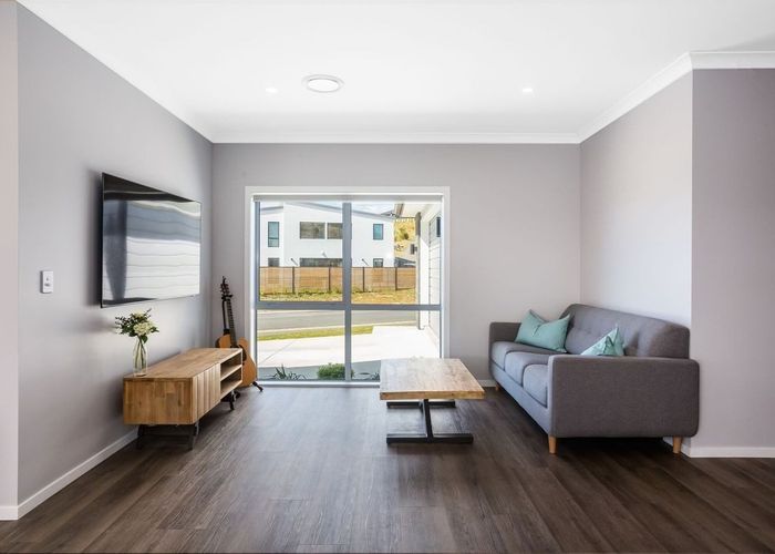  at 65 Queen Charlotte Drive, Aotea, Porirua