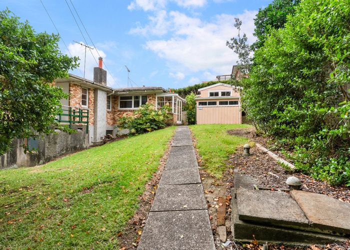  at 4 Cradock Street, Avondale, Auckland City, Auckland