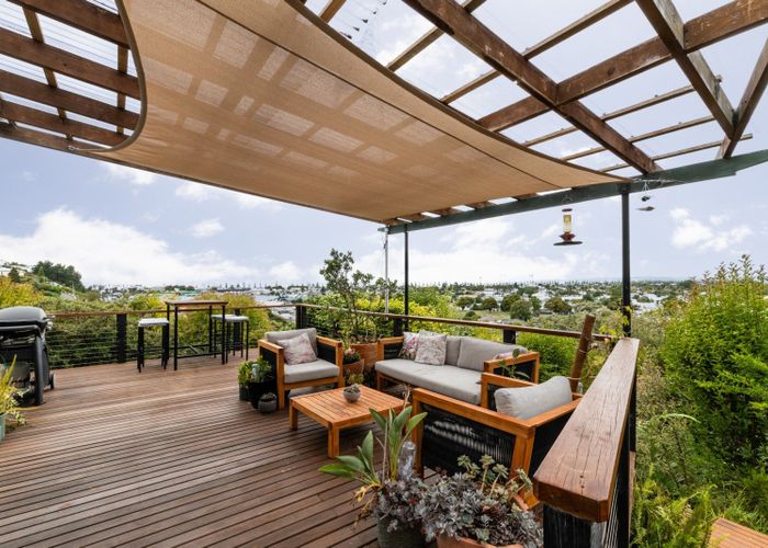  at 9 Havelock Terrace, Hospital Hill, Napier