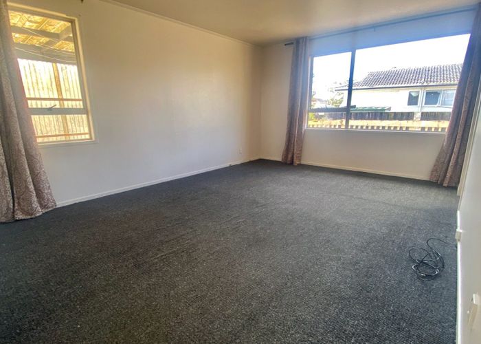  at 5 Adel Place, Weymouth, Manukau City, Auckland