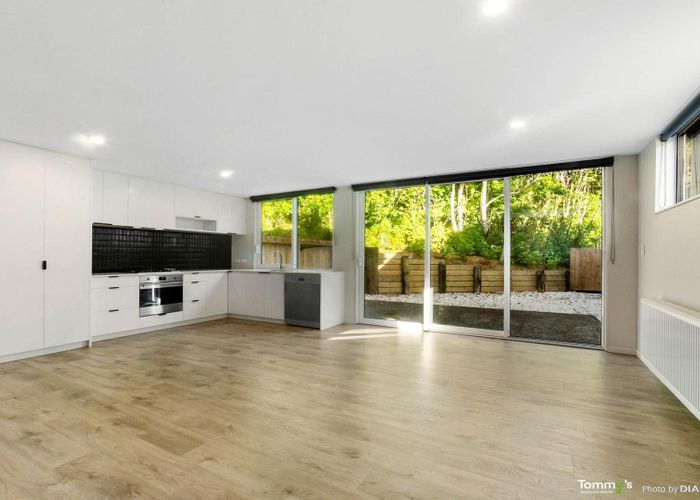 at 12/6 Bushland Grove, Paparangi, Wellington