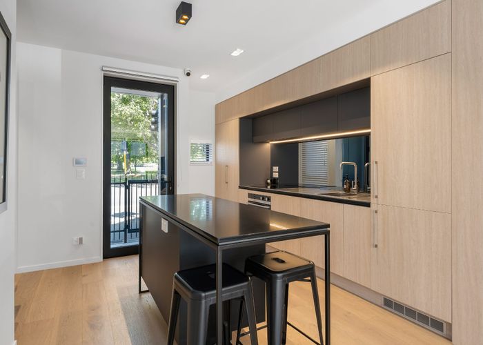  at 5/33 Kilmore Street, Christchurch Central, Christchurch