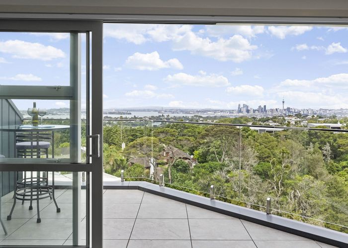  at 15/270 Onewa Road, Birkenhead, North Shore City, Auckland