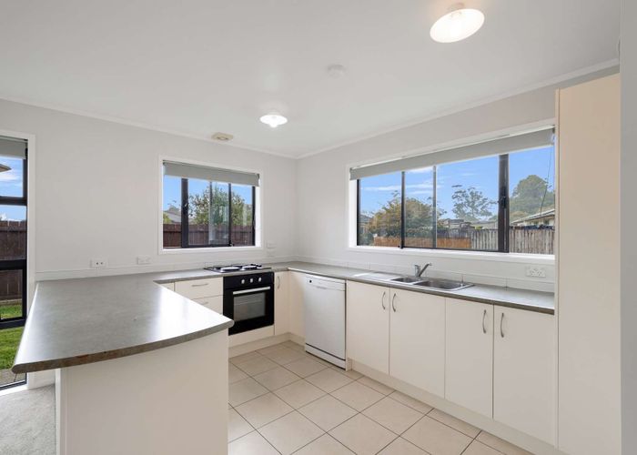  at 19 Aitkenhead Court, Parakai, Helensville