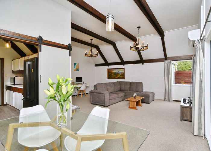  at 4 Egmont Place, Bishopdale, Christchurch City, Canterbury