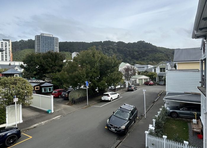  at 1/10 Hobson Crescent, Thorndon, Wellington