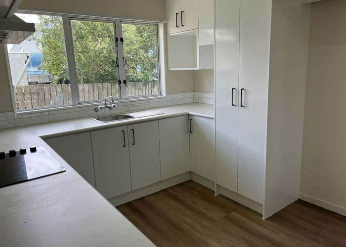  at 18 Hilda Road, Favona, Auckland