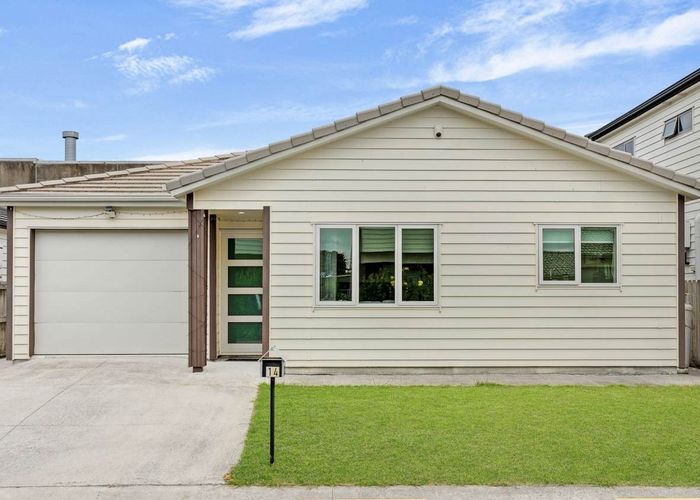  at 14 Sohum Place, Manukau, Auckland
