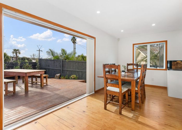  at 48 Chippendale Crescent, Birkdale, North Shore City, Auckland