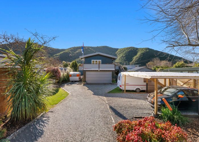  at 14 Beach Road, Waikawa, Marlborough, Marlborough