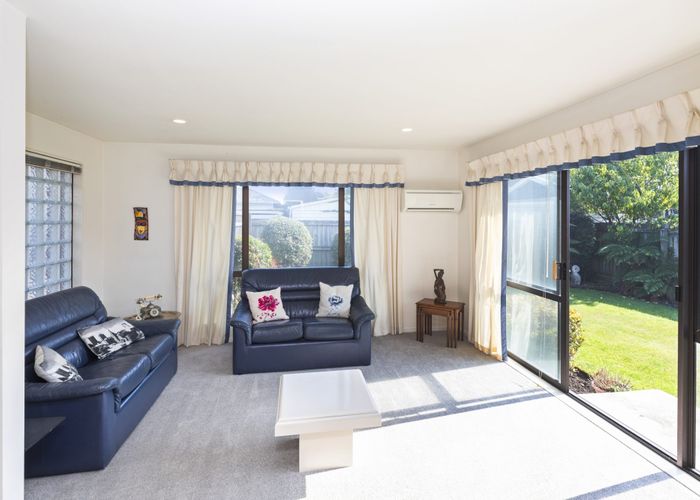  at 112 Harewood Road, Papanui, Christchurch