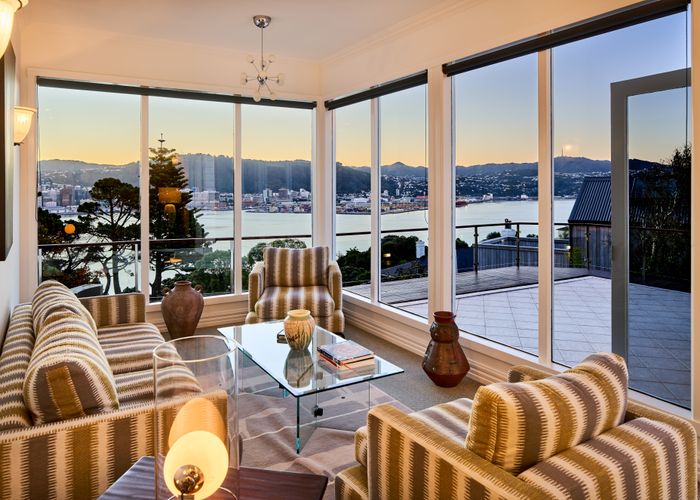  at 68 The Crescent, Roseneath, Wellington