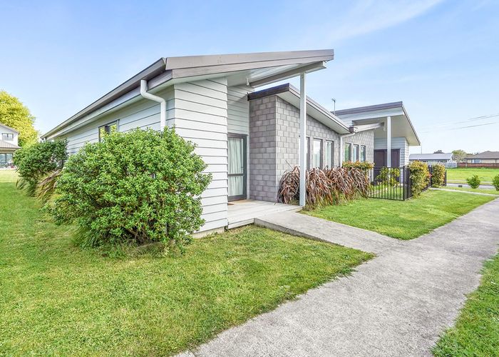  at 2/4 Shakespeare Avenue, Enderley, Hamilton, Waikato