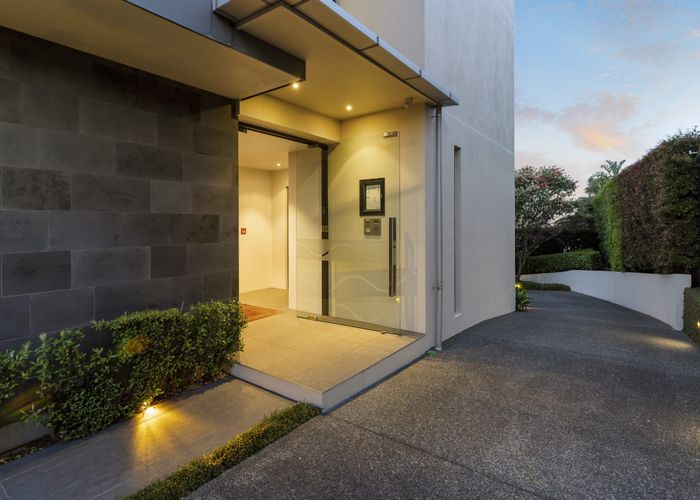  at 2/51 St Stephens Avenue, Parnell, Auckland