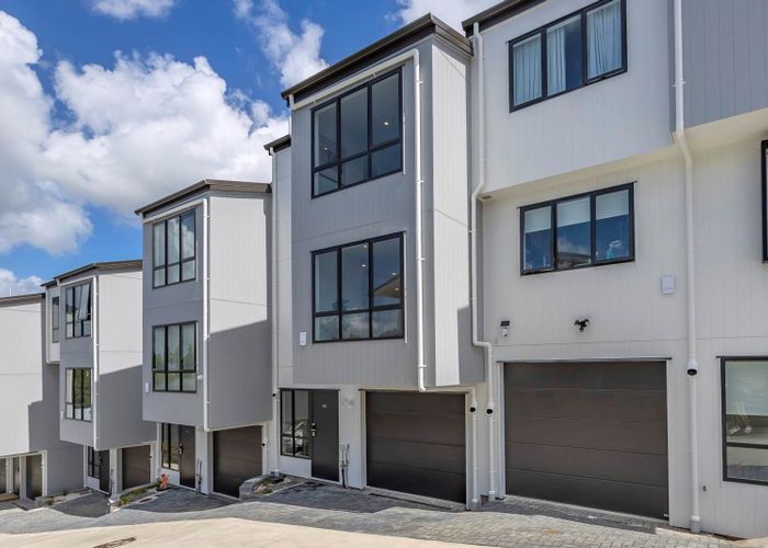  at 6/8 Sheehan Road, Te Atatu South, Waitakere City, Auckland