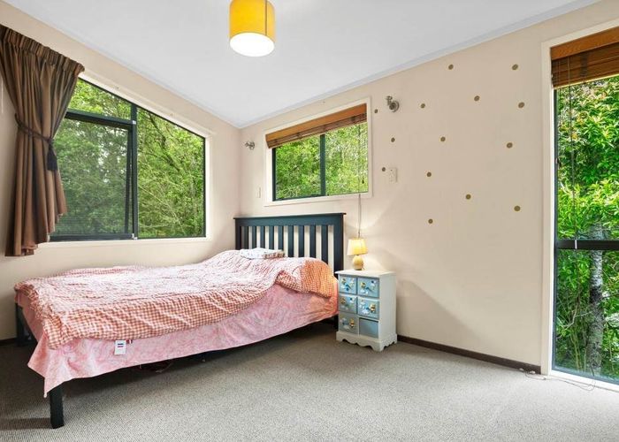  at 15 Caram Place, Birkenhead, North Shore City, Auckland