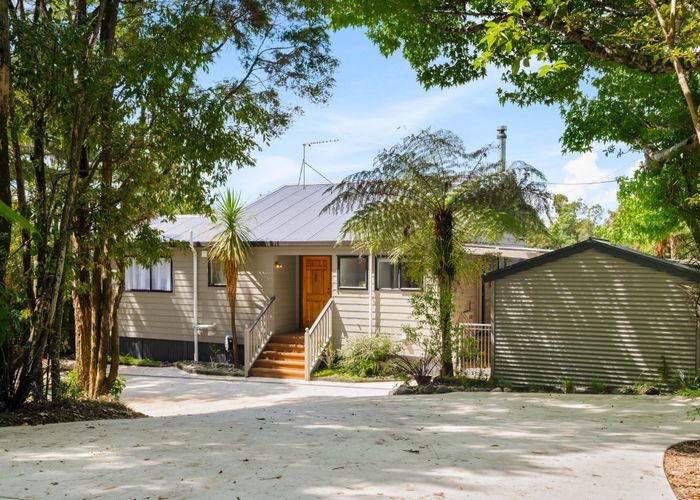  at 39 Turanga Road, Henderson Valley, Waitakere City, Auckland