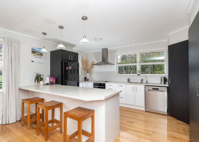  at 404 Holland Road, Eureka