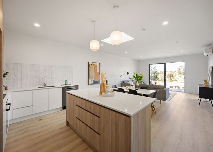  at 2/31 Lumino Terrace, Peacocke, Hamilton, Waikato
