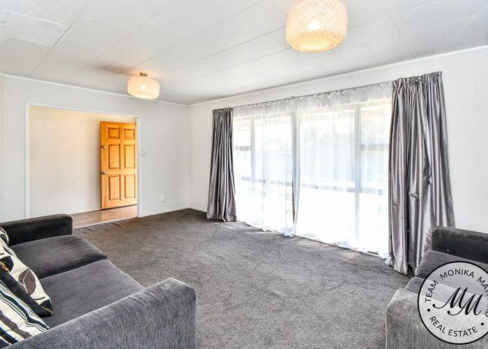  at 5 Eugenia Rise, Totara Heights, Manukau City, Auckland