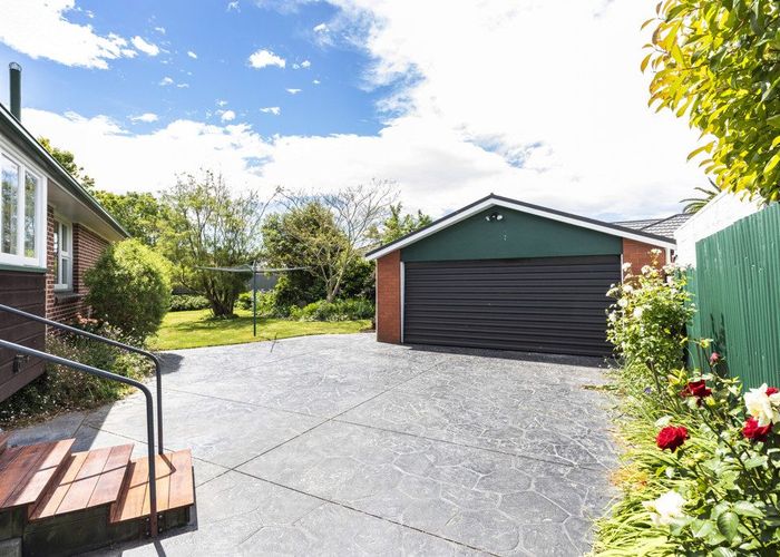  at 9 Ardmore Place, Bishopdale, Christchurch City, Canterbury
