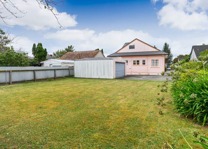  at 42 Ihle Street, Terrace End, Palmerston North, Manawatu / Whanganui