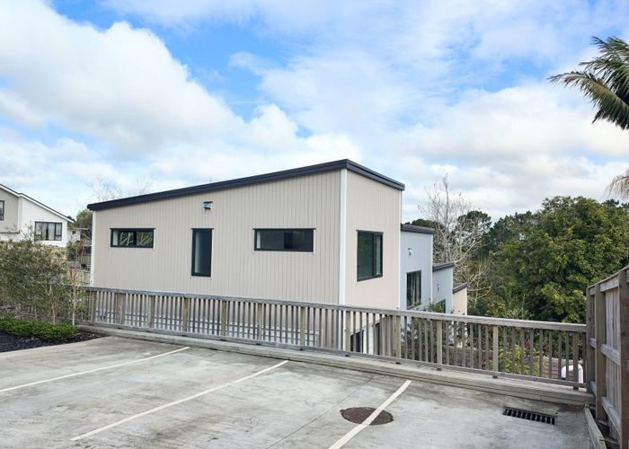  at 44B Cyclarama Crescent, Massey, Waitakere City, Auckland